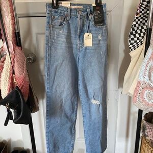 Levi’s Ribcage Straight Ankle